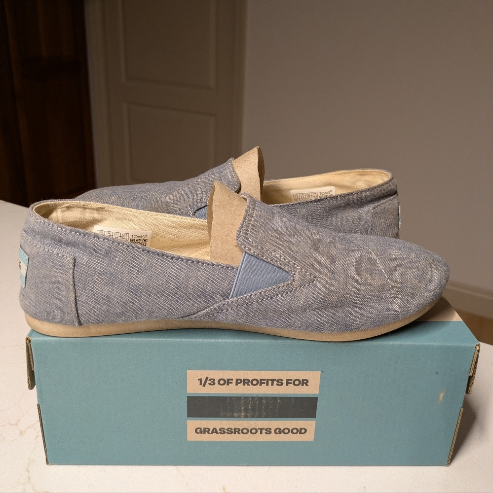 Tom's Chambray Denim Alpargata